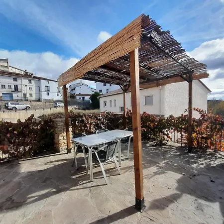 Castillo De Escriche Formiche Alto