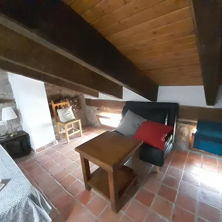 Castillo De Escriche Формиче-Альто