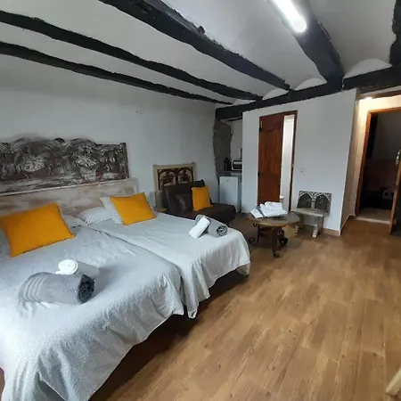 Апартаменты Castillo De Escriche *