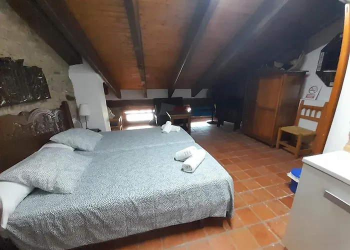 Castillo De Escriche Apartment